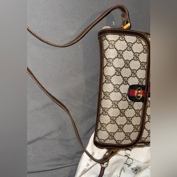 Gucci Crossbody Bag - Picture 14 of 16